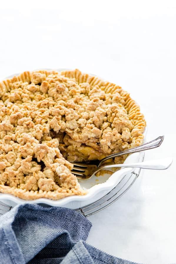  A crumbly, buttery, and golden-brown pie topping that's gluten-free