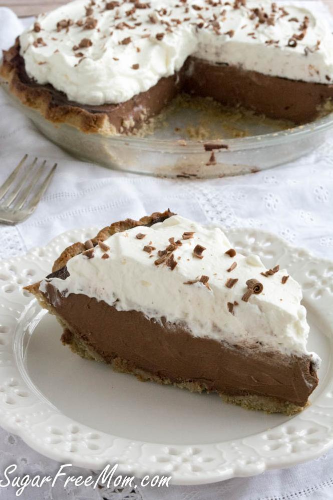  A low-carb pie that is high in flavor.