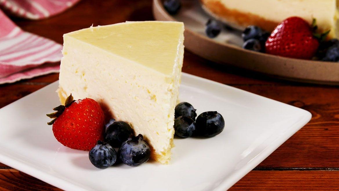  A slice of heaven, gluten-free and cheesecake!