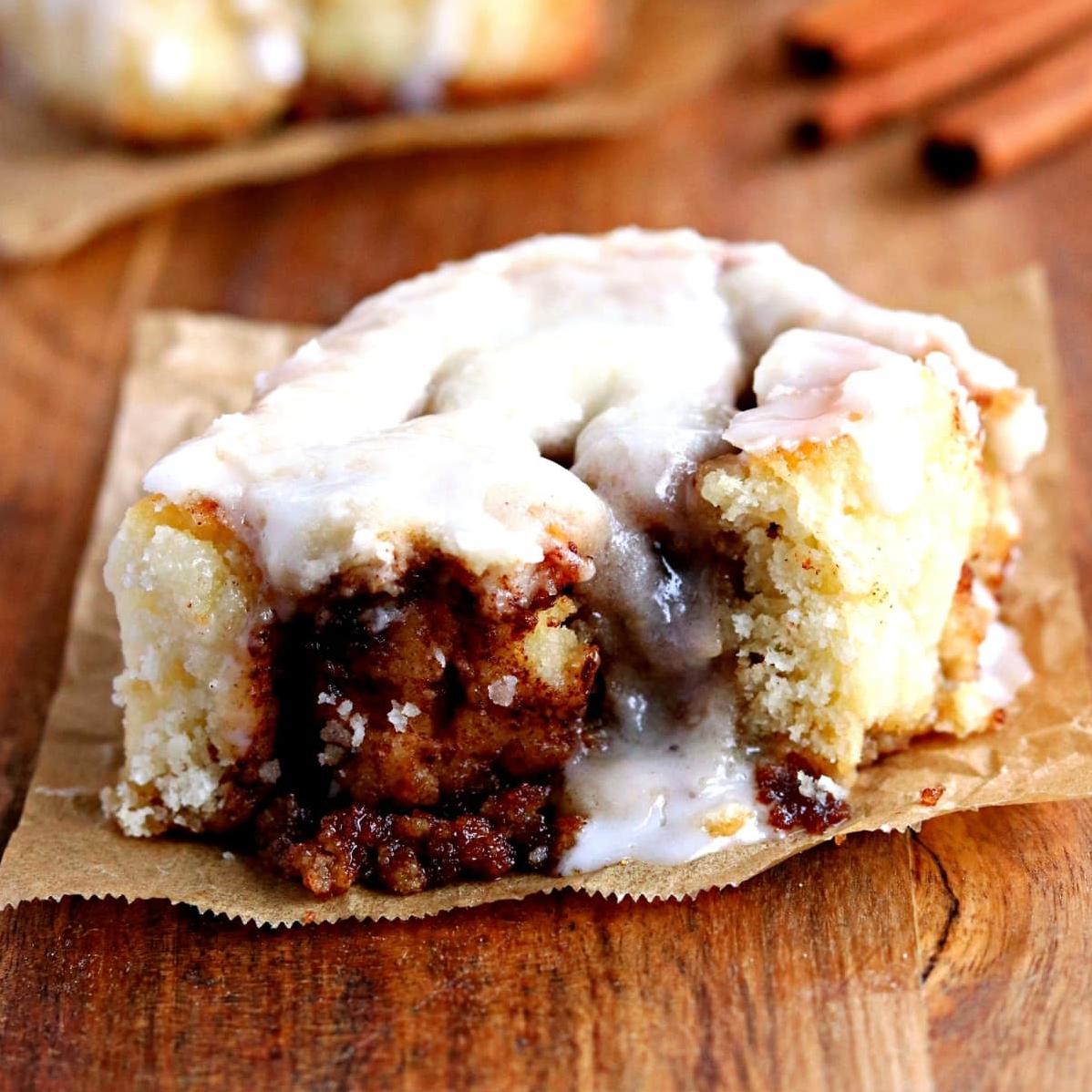  A sprinkling of cinnamon sugar on top gives these muffins that classic cinnamon bun flavor.