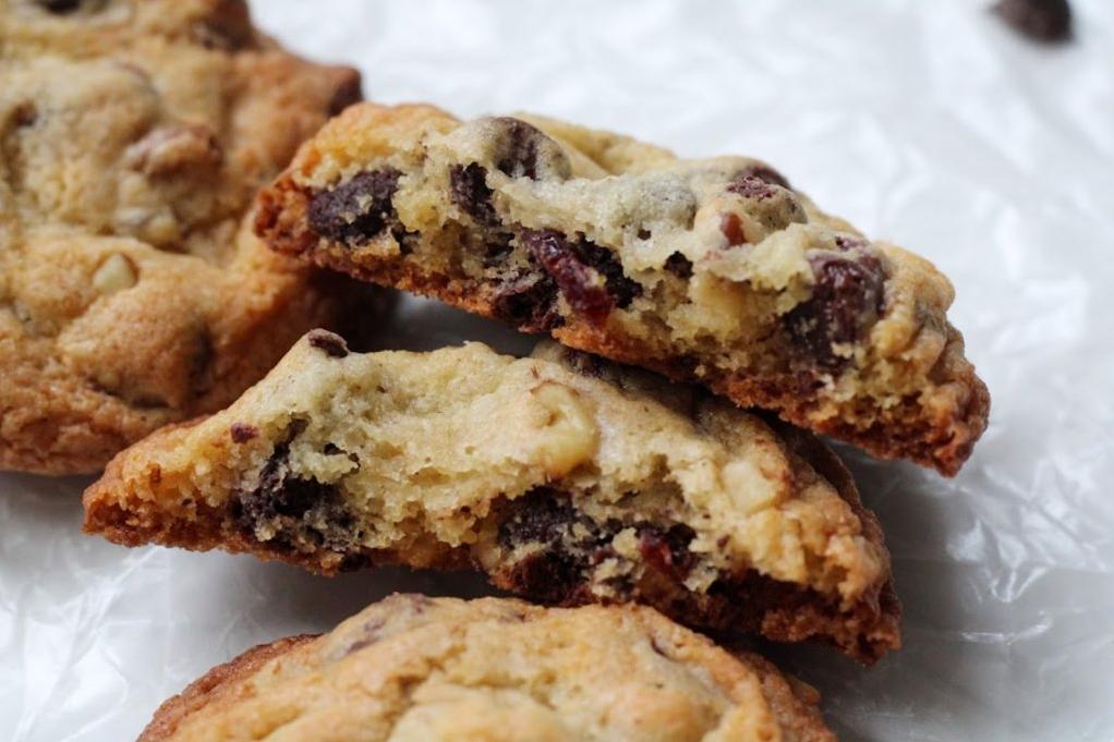  Bite into chewy, nutty, and chocolatey bliss with these cookies!