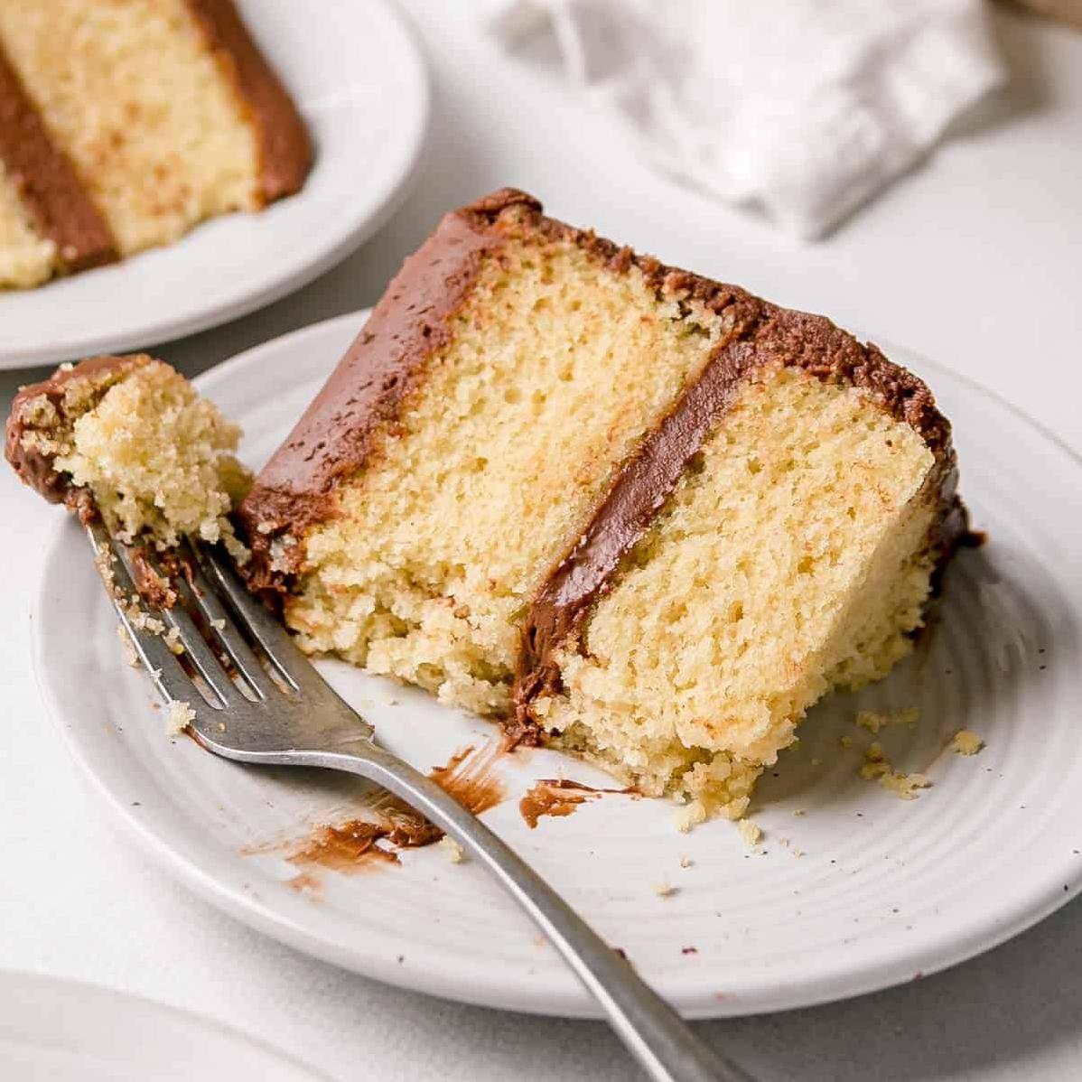  Brighten up your day with a slice of this sunny and delicious gluten-free cake.