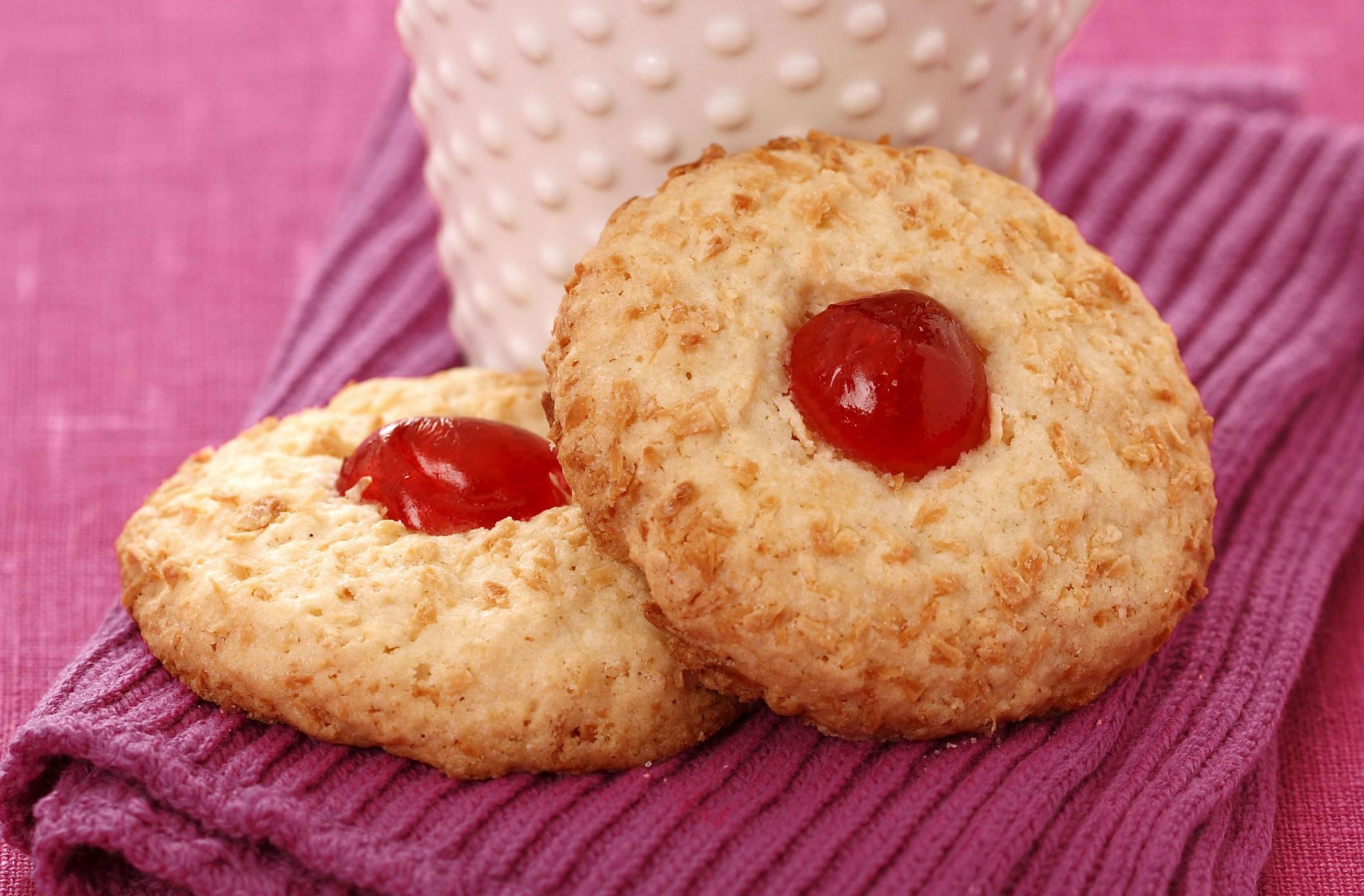 Delicious Cherry Coconut Biscuits Recipe for Food Lovers