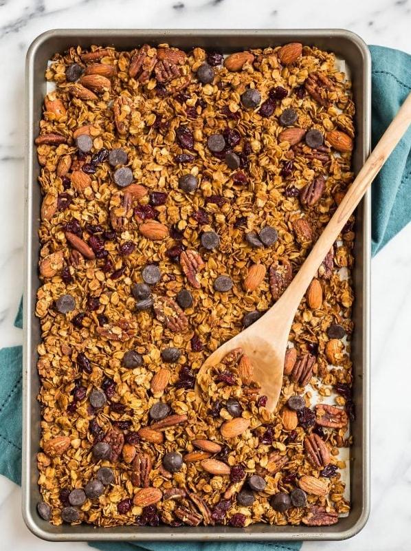  Customize your granola with your favourite nuts, seeds and dried fruits