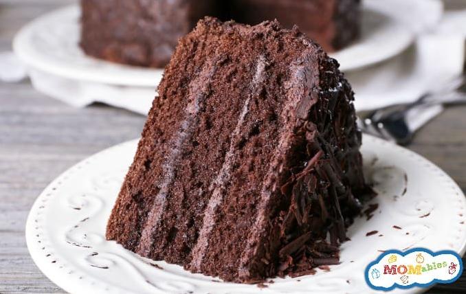 Irresistible Decadence: Homemade Chocolate Cake Recipe