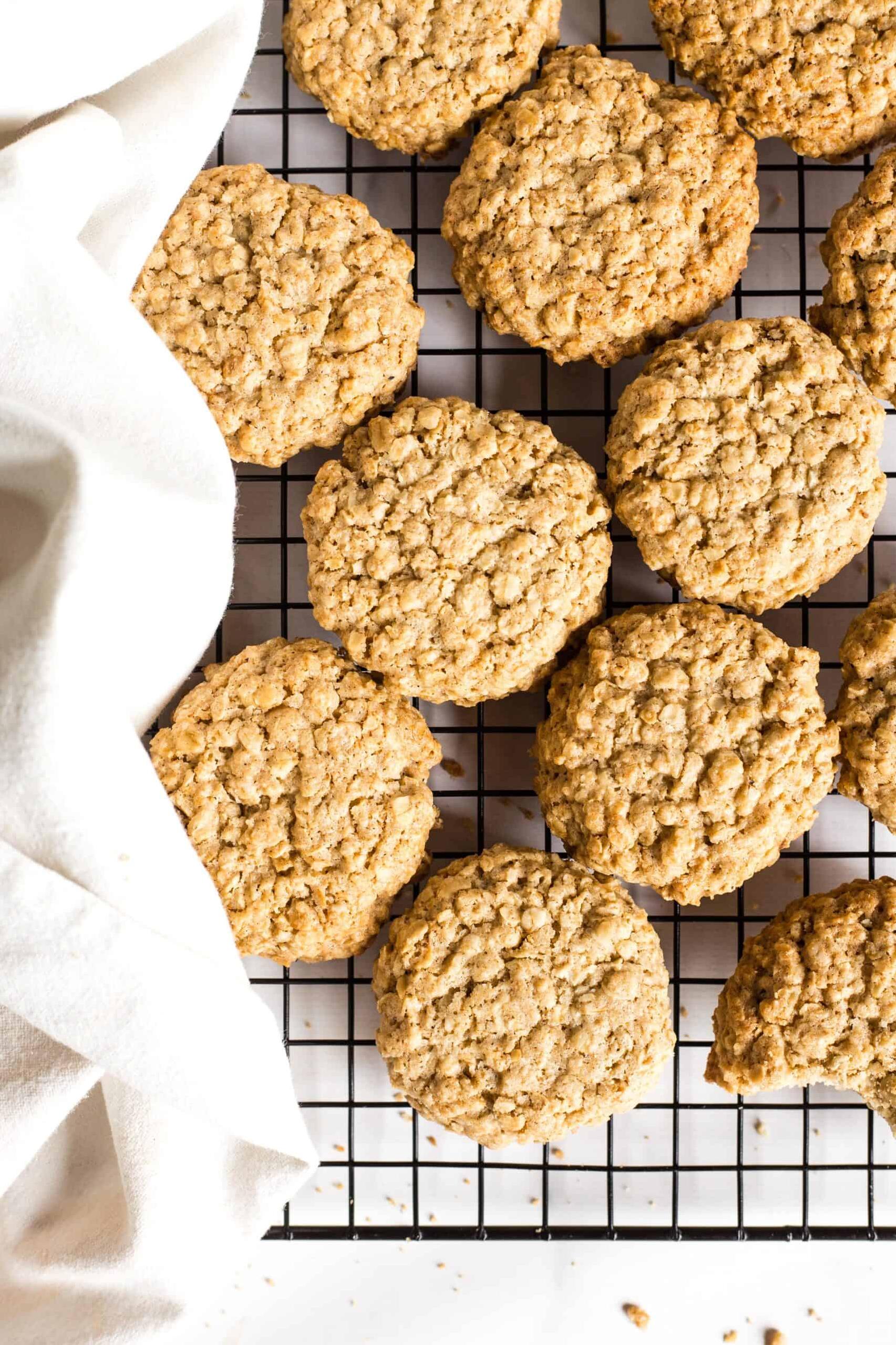  Enjoy these scrumptious oatmeal cookies without any stomach aches or worries.