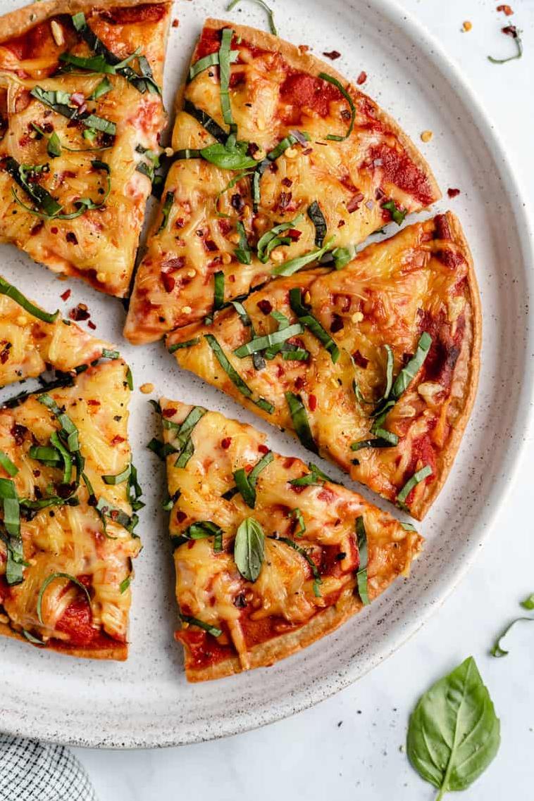  Feast your eyes on this delicious and healthy gluten-free quinoa pizza crust!