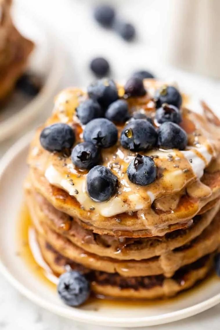  Fluffy and gluten-free, these quinoa pancakes are a game-changer for breakfast!