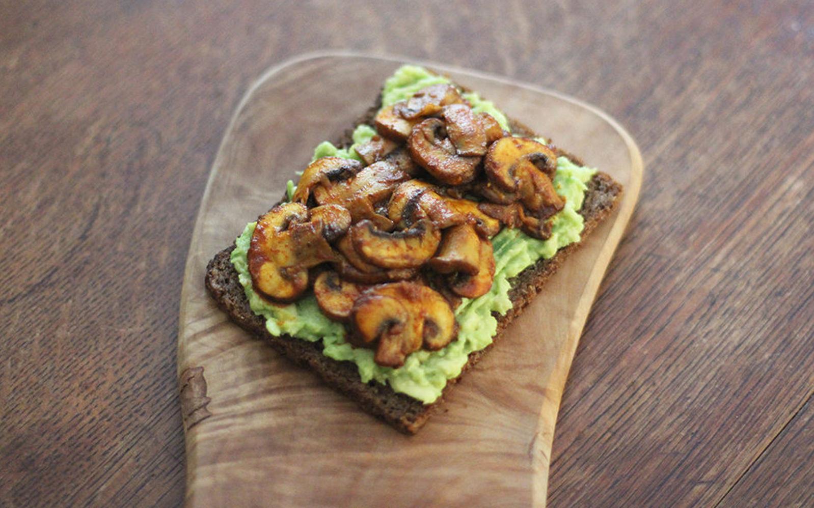  Fuel your day with this gluten-free and dairy-free toast!