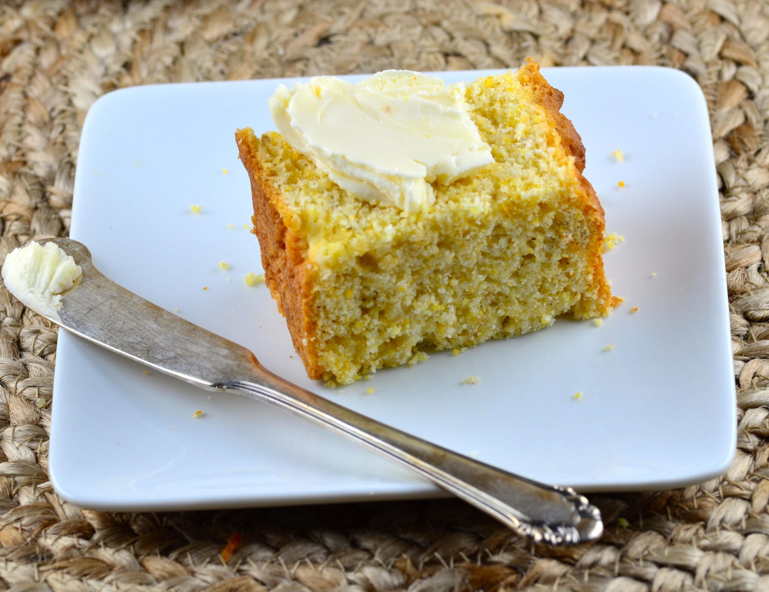 ) Moist and Flavorful Cornbread with No Gluten Ingredients