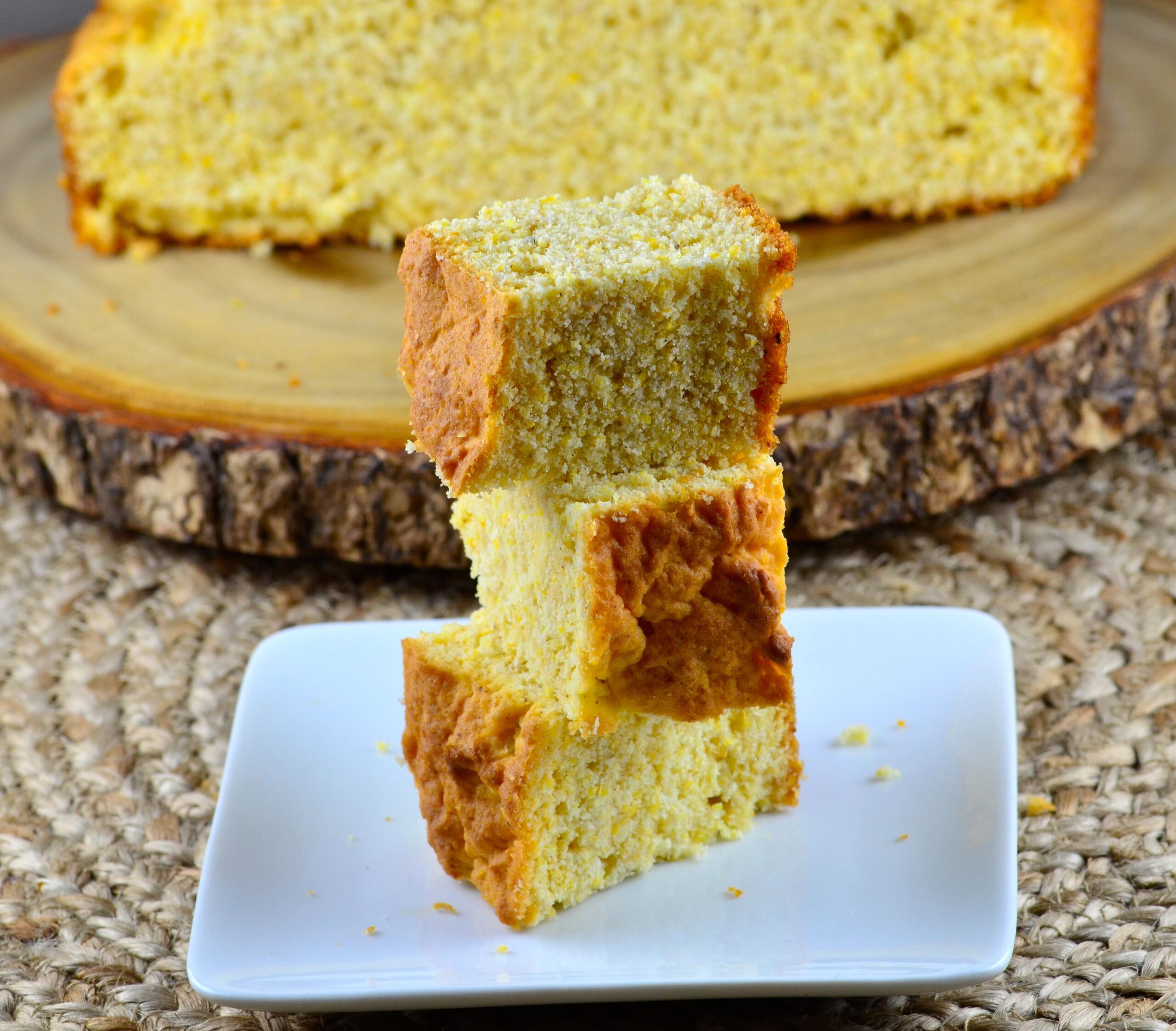  Golden brown and delicious: gluten-free cornbread fresh from the oven!