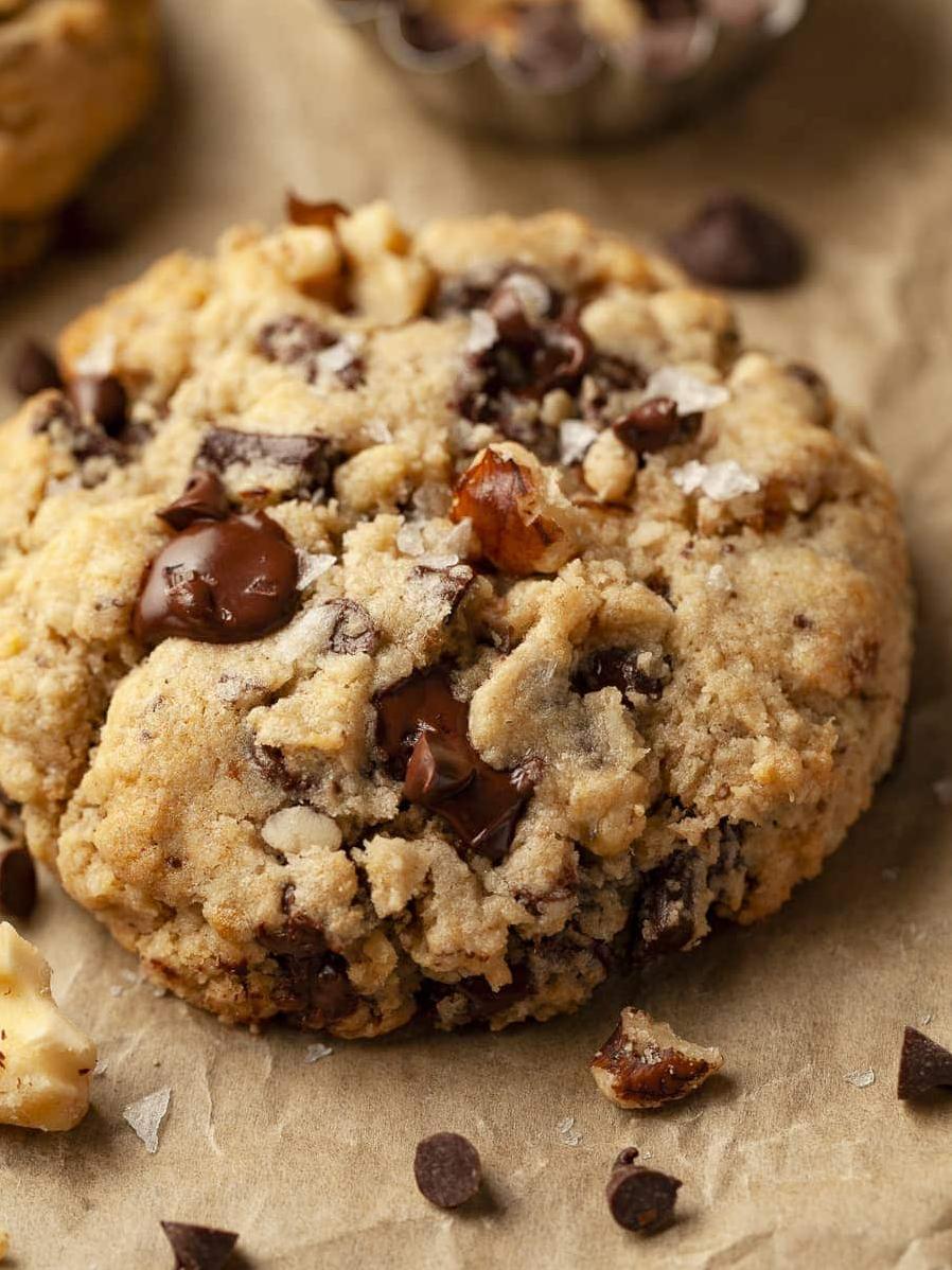  Indulge in the gooey goodness of these chocolate chip cookies.