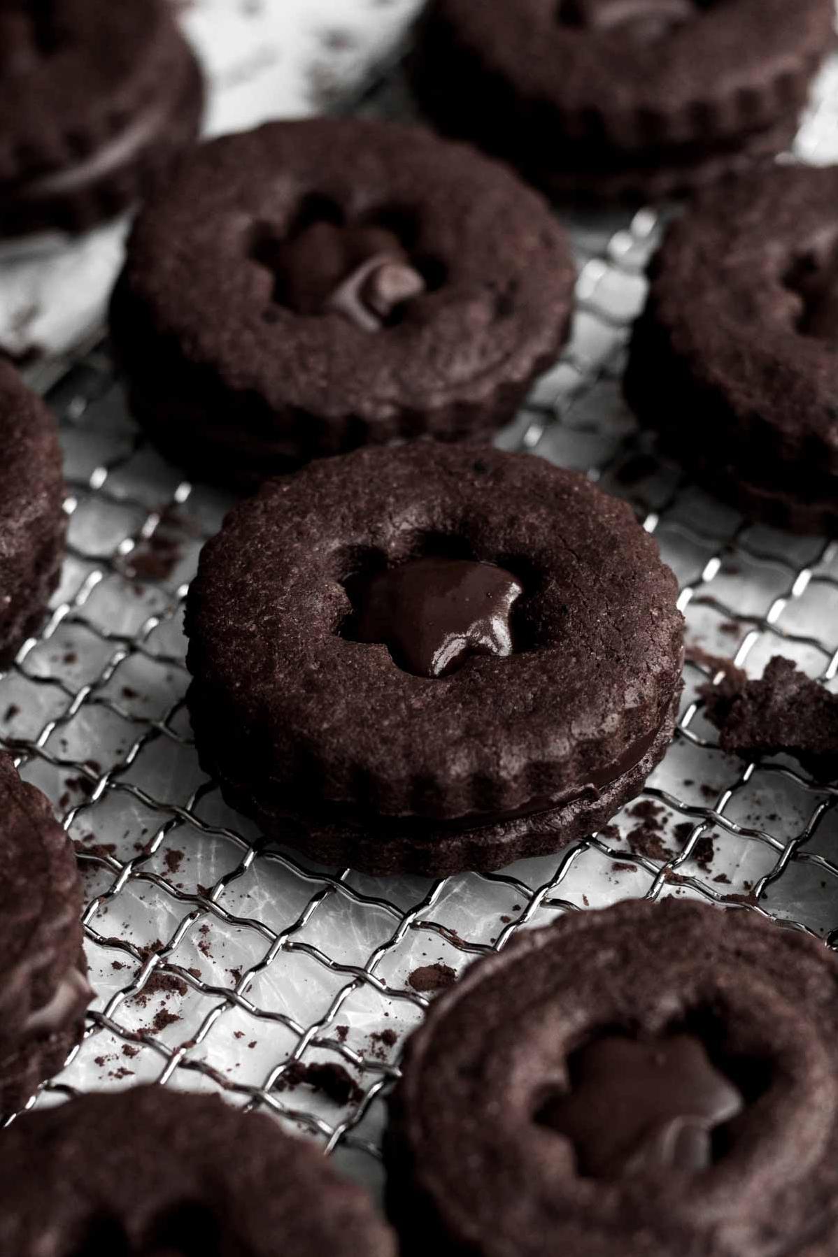  Is there anything better than the perfect combo of dark chocolate and delicate texture in a cookie?