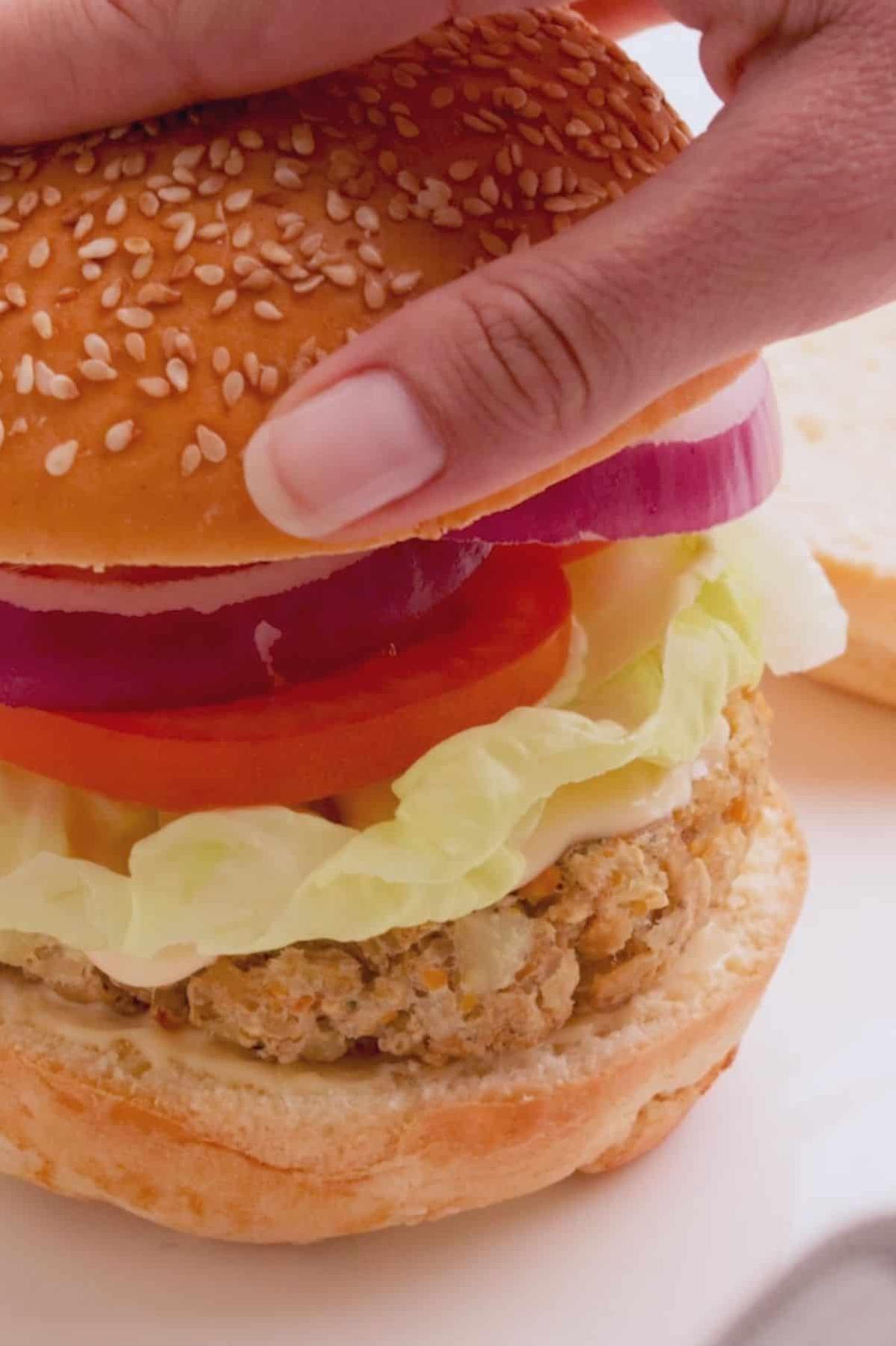  No gluten? No problem! You won't even miss it with this tasty burger.