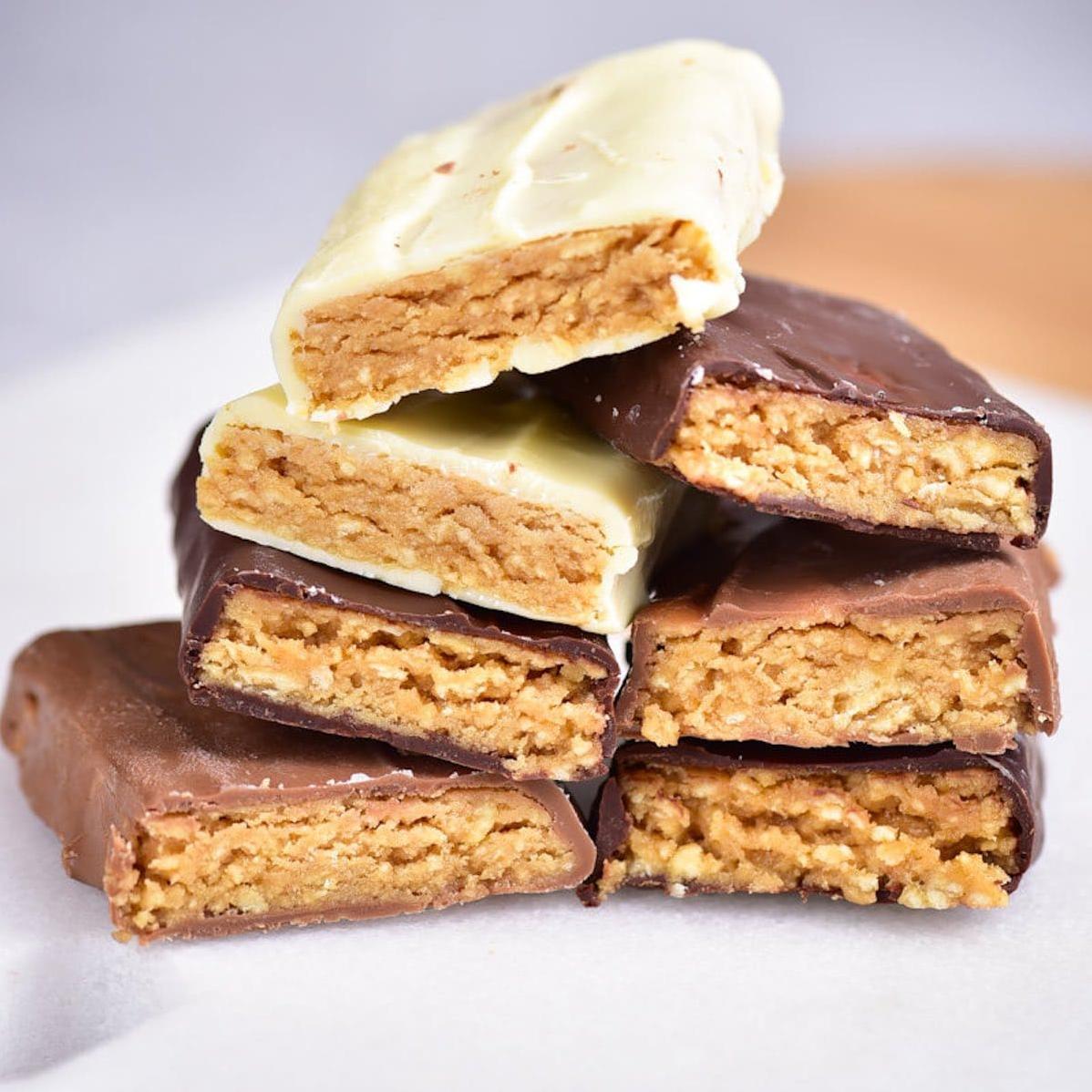  No need to settle for store-bought protein bars when you can make these at home.