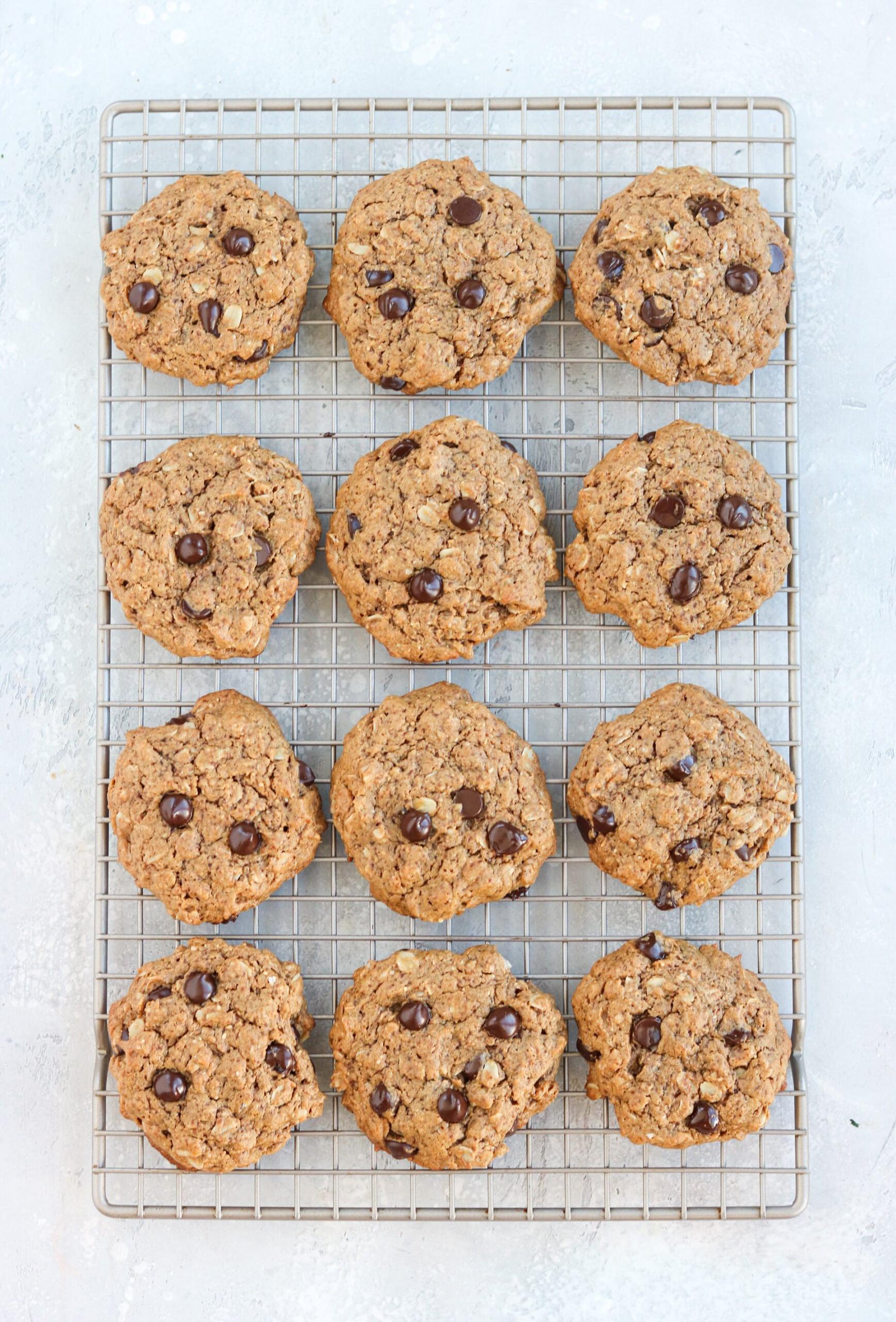  Packed with fiber and nutrients from the oats and nuts, these cookies are the perfect snack to satisfy your sweet tooth.