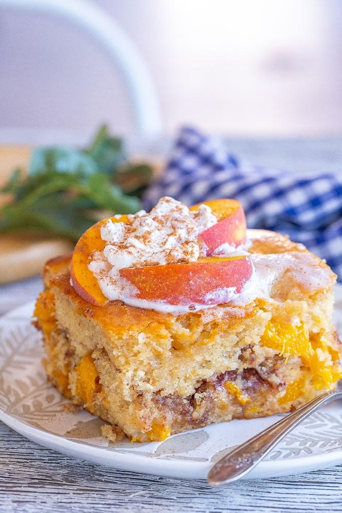  Ripe and juicy peaches make this cake a summer delight!
