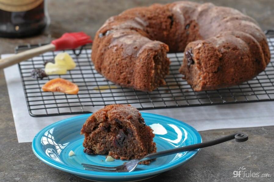  Satisfy your sweet cravings with this refreshing and nutritious gluten-free fruitcake