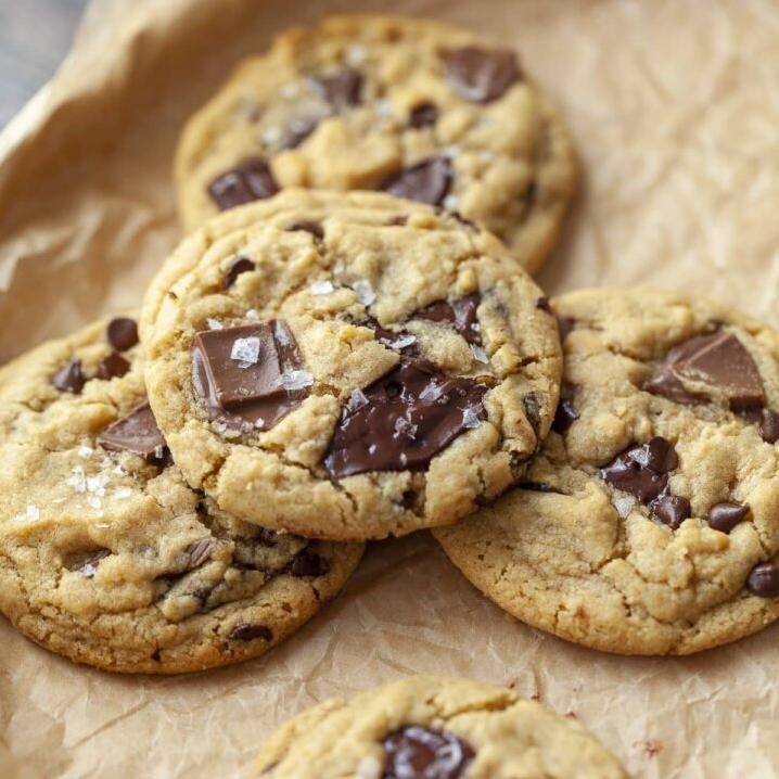  Satisfy Your Sweet Tooth with These Peanut Butter Chocolate Chip Cookies