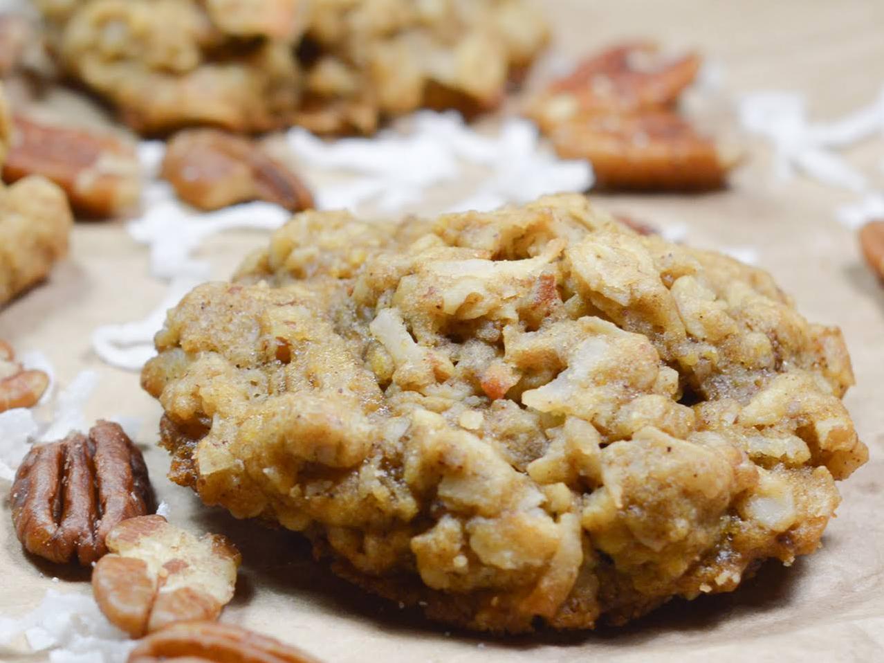  Sink your teeth into these chewy and delicious gluten-free oatmeal cookies!