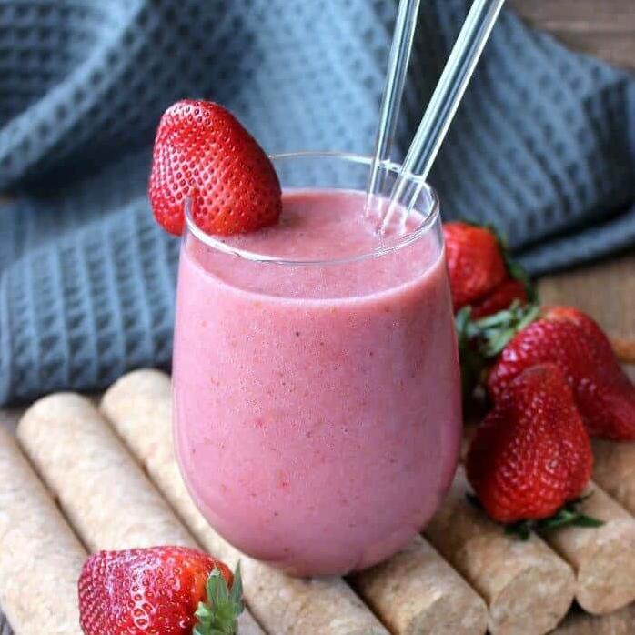  Sip on this delicious and nutritious smoothie!