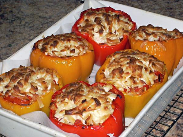 Mouth-Watering Stuffed Peppers for a Tasty Dinner