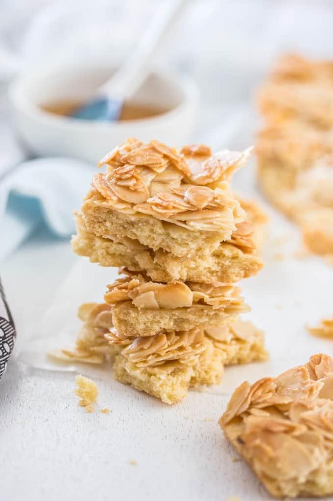  Taking gluten-free eating to a whole new level with this Almond Honey Slice!