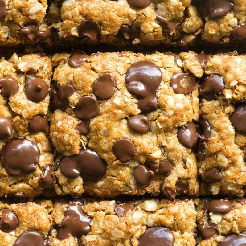  The perfect combination of chewy oatmeal, rich chocolate, and crunchy nuts.
