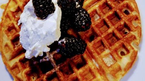  The perfect waffle texture: crispy on the outside and fluffy on the inside