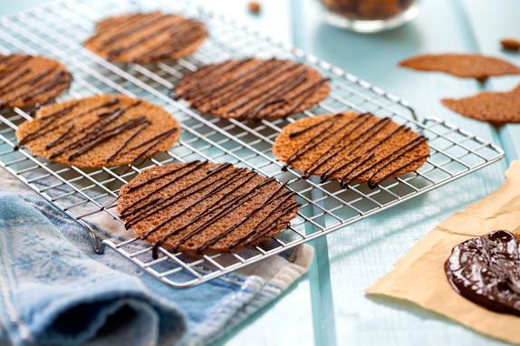  These delicious cookies are the perfect snack for people with gluten and dairy allergies.