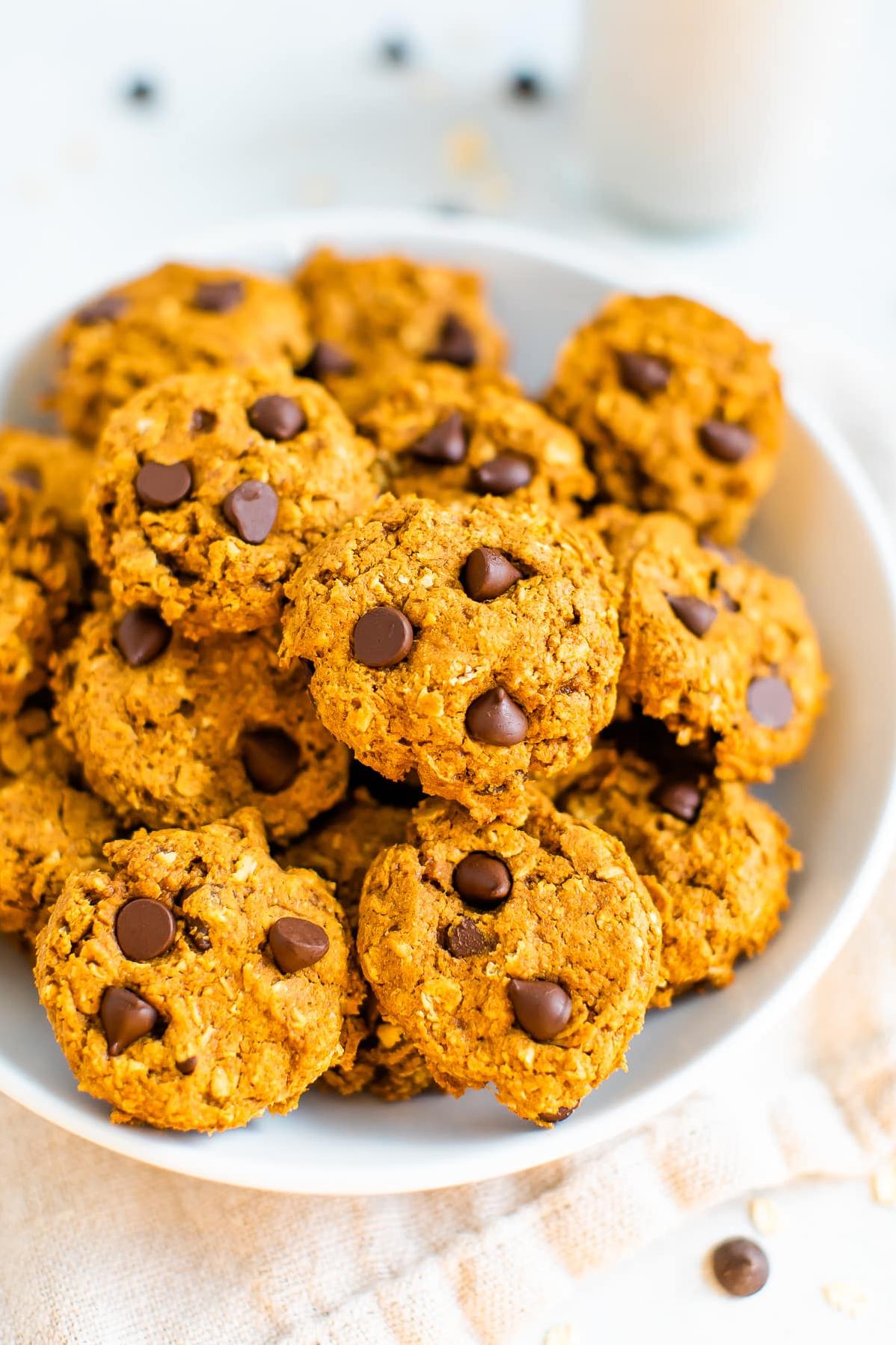  These pumpkin oatmeal cookies will make your taste buds dance with joy.