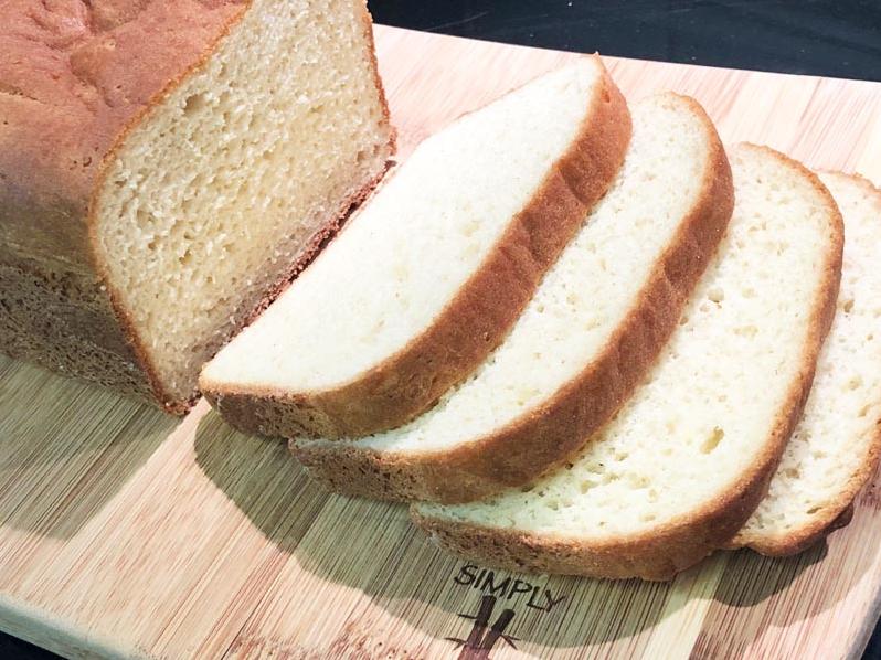  This gluten-free bread recipe is perfect for those who have gluten sensitivities or want to eat healthy.