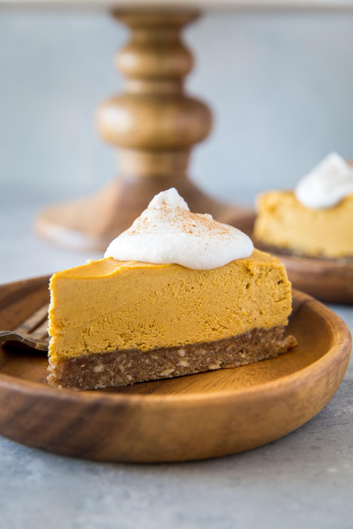  Treat yourself without the guilt. This pumpkin cheesecake is free of gluten, sugar, and animal products!