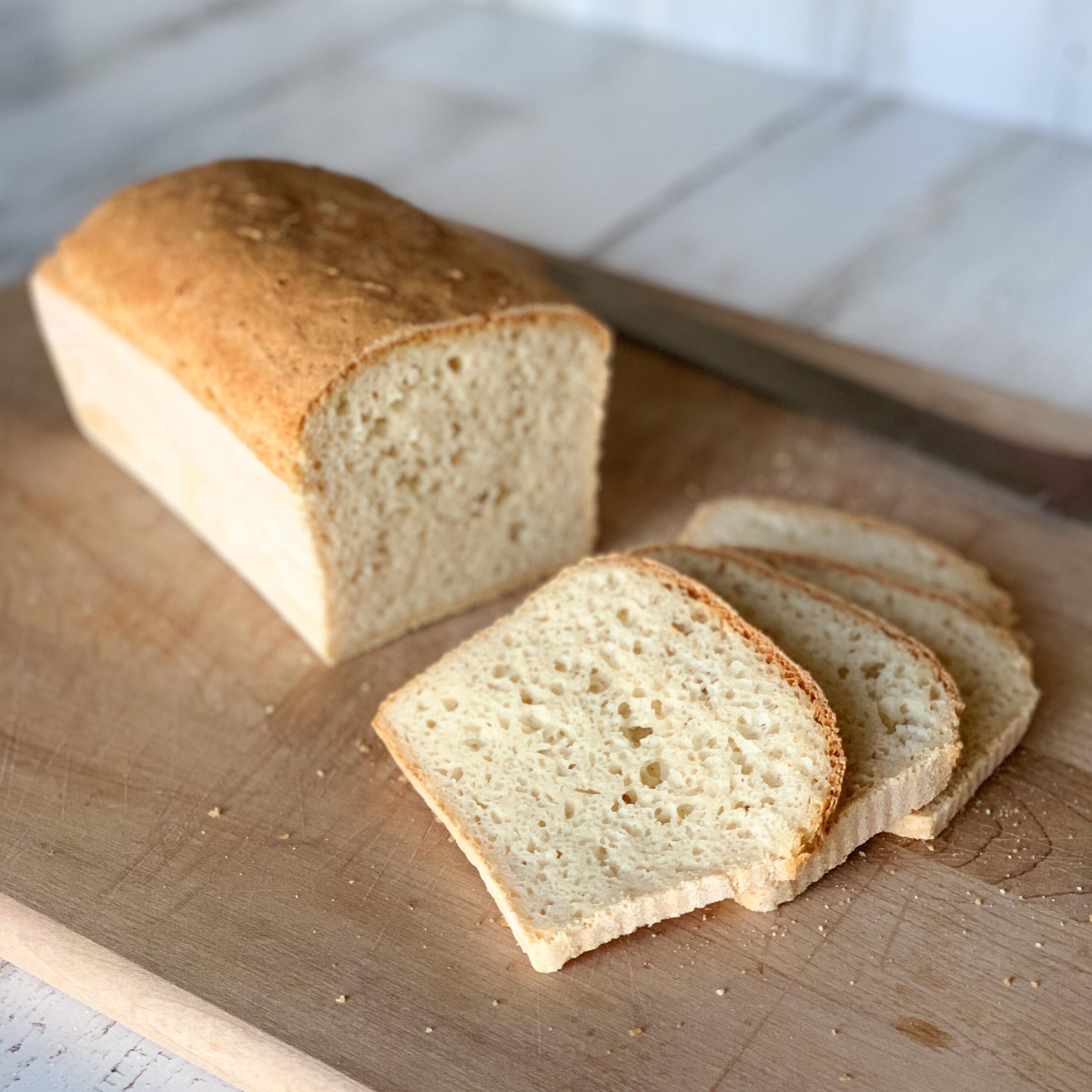  Trust us, this gluten-free white bread is a game-changer!