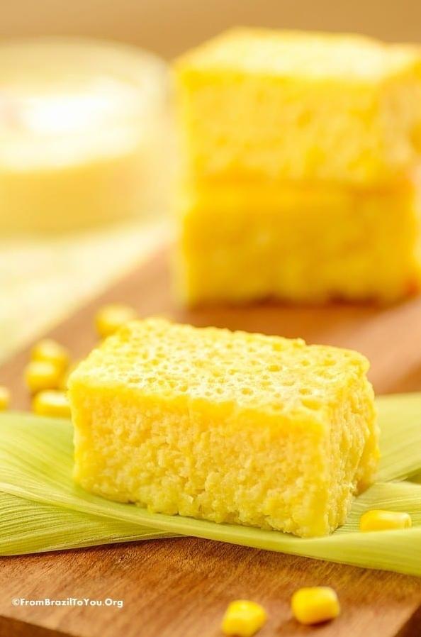  Whether for breakfast, dessert or snack, this corn cake is a perfect choice!