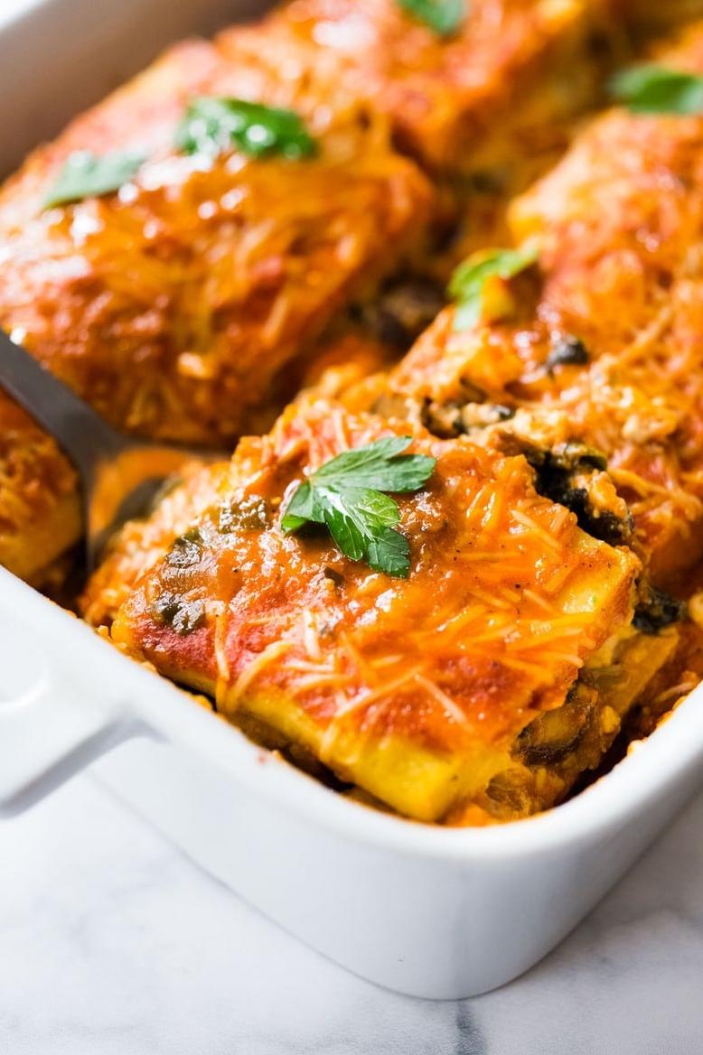  Who says gluten-free has to be boring? This lasagna is full of flavor and texture!