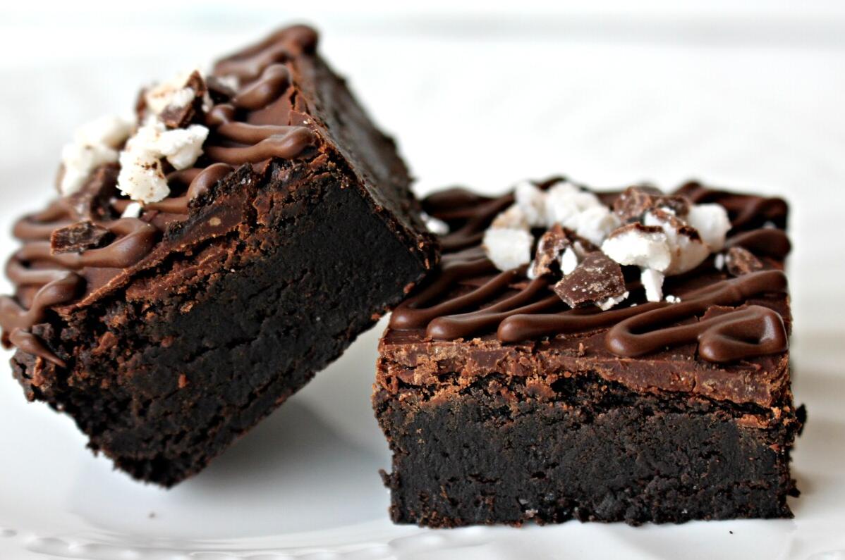  Who says Passover desserts have to be boring? These brownies are anything but.