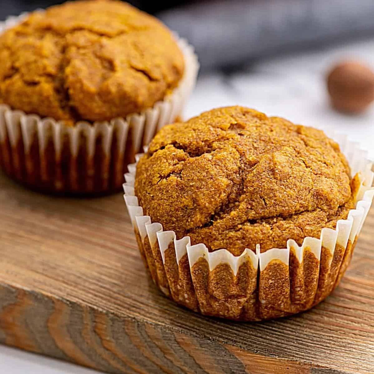 Healthy Dairy-Free Pumpkin Muffin Recipe for Fall