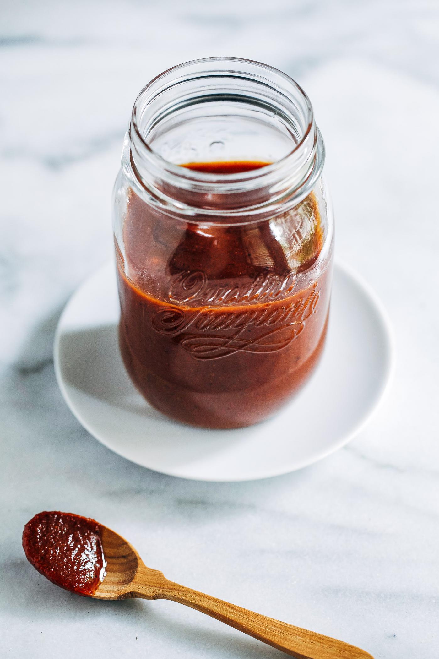 You don't need dairy to make a delicious BBQ sauce, just try this recipe!